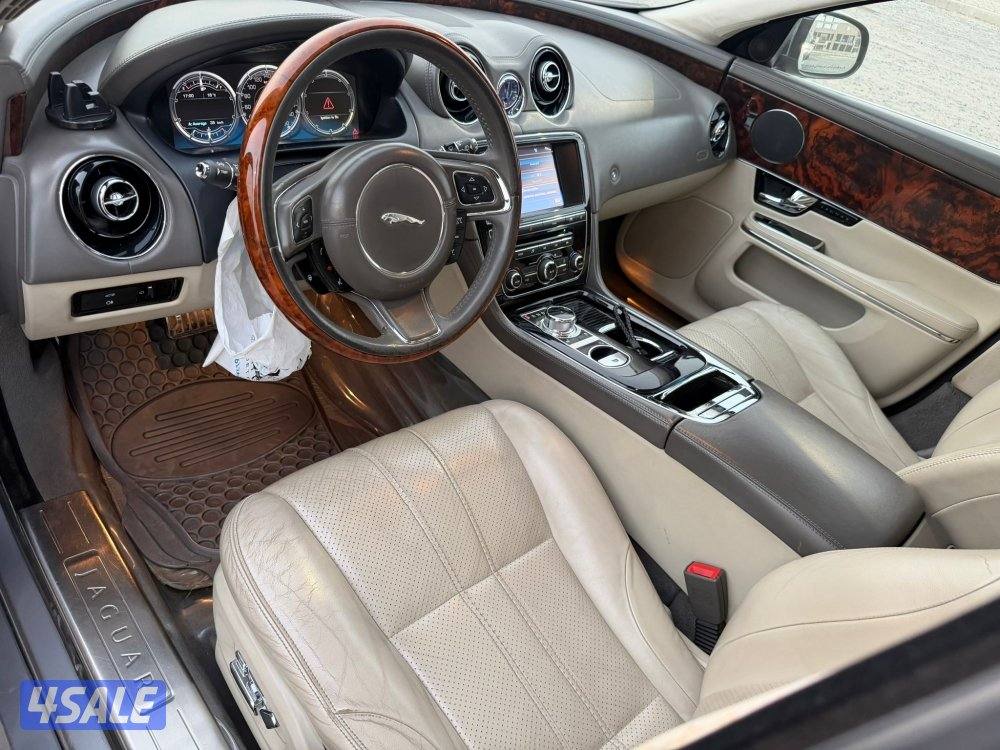 عداد 134 فقط جاكور xjL موديل 20126