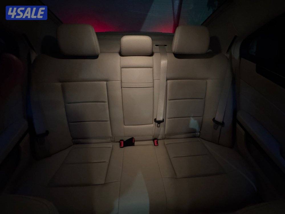 بسعر  ١٨٠٠ فقط12