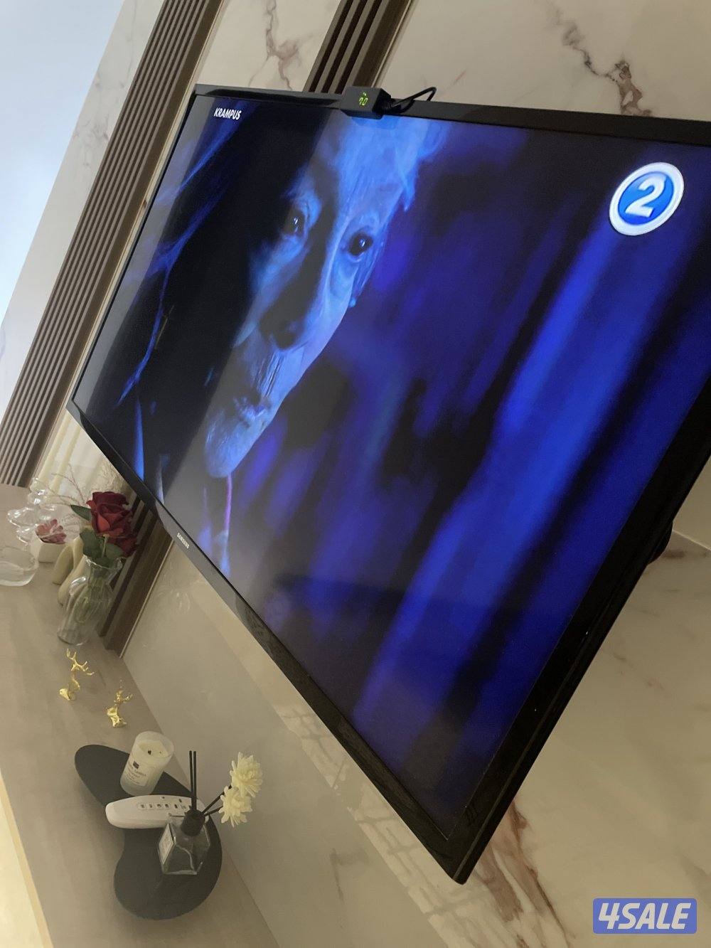 للبيع تلفزيون سامسونج 40 بوصة شبه جديد2