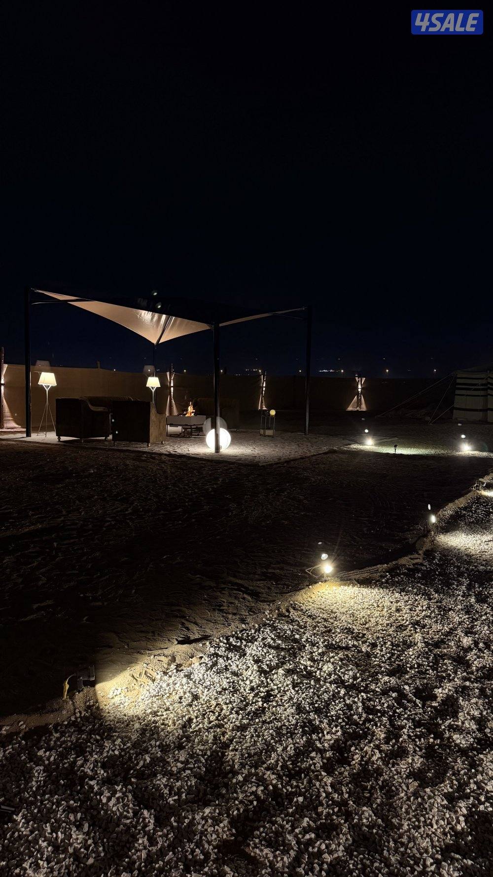 للبيع مخيم كامل ثلاث خيام مع قعده خارجية كاملة0