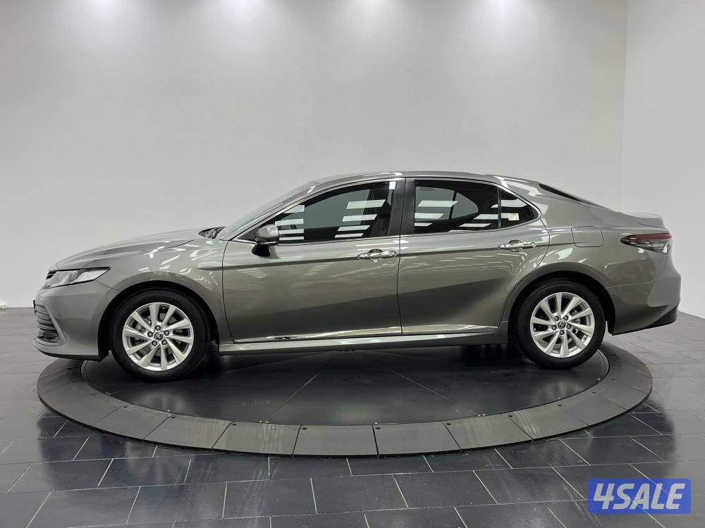 TOYOTA CAMRY GLE 4 CYL MID OPTION2