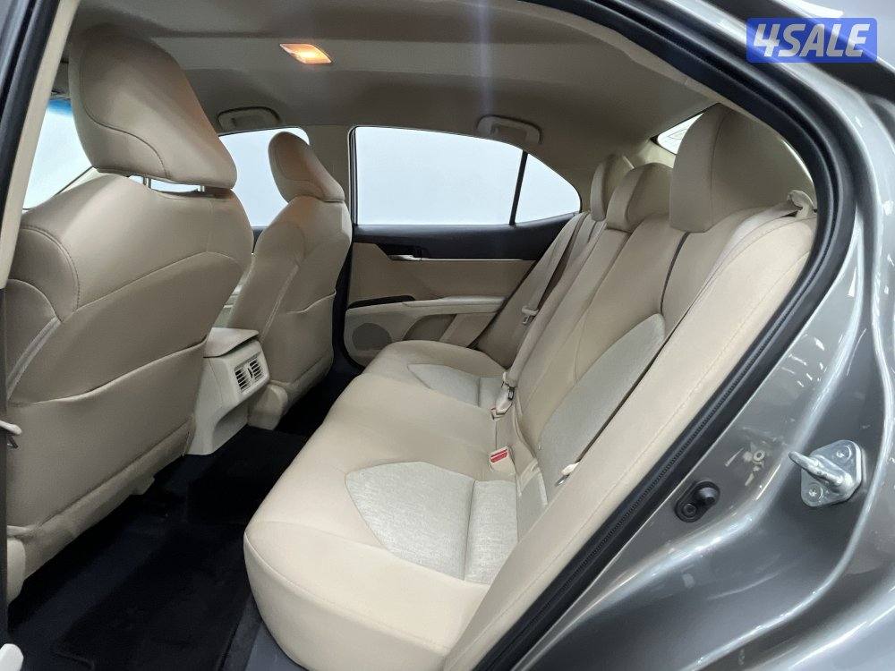 TOYOTA CAMRY GLE 4 CYL MID OPTION3