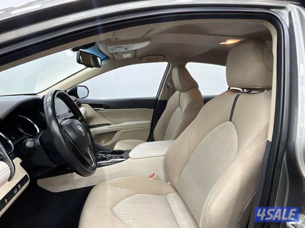 TOYOTA CAMRY GLE 4 CYL MID OPTION5