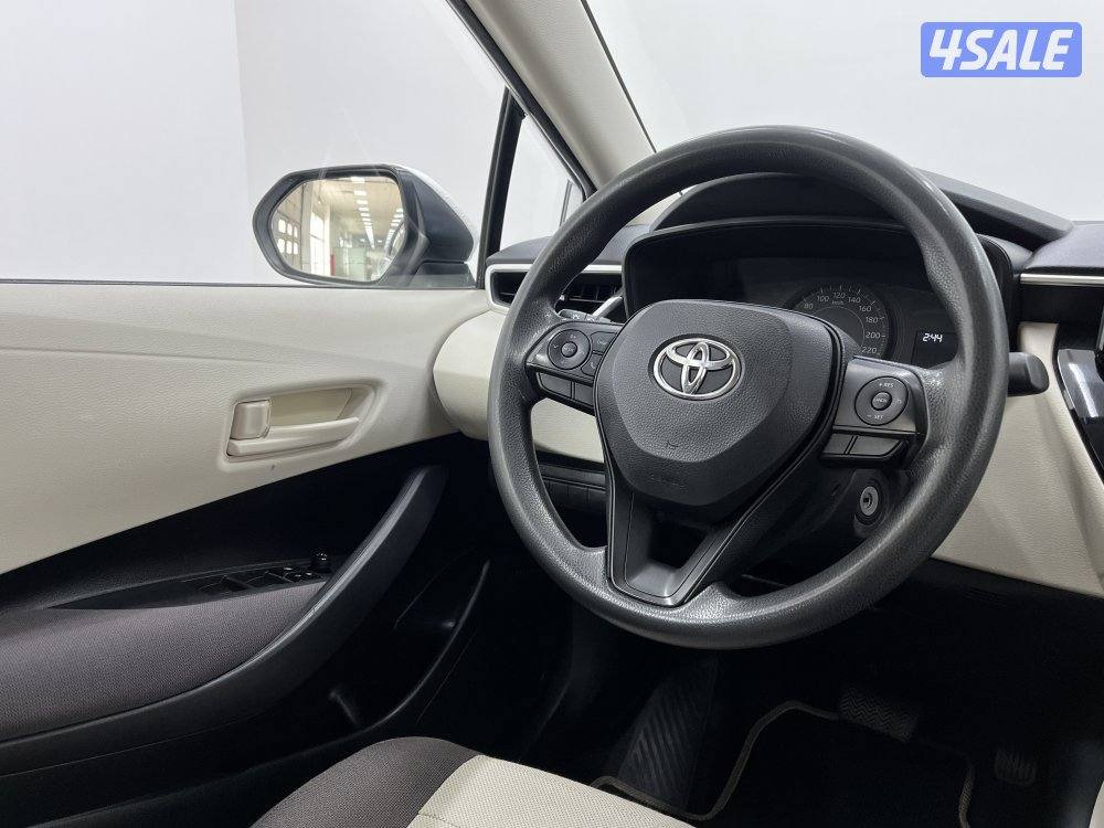 TOYOTA COROLLA 1.6L XLI STD OPTION12