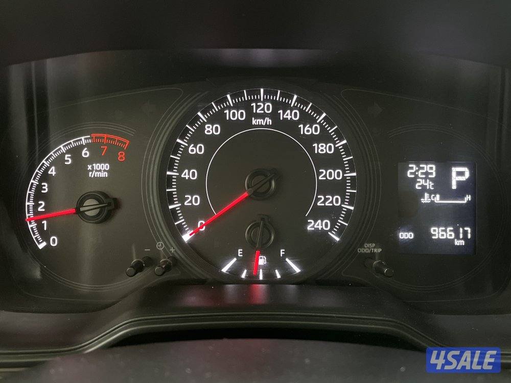 TOYOTA COROLLA 1.6L XLI STD OPTION6