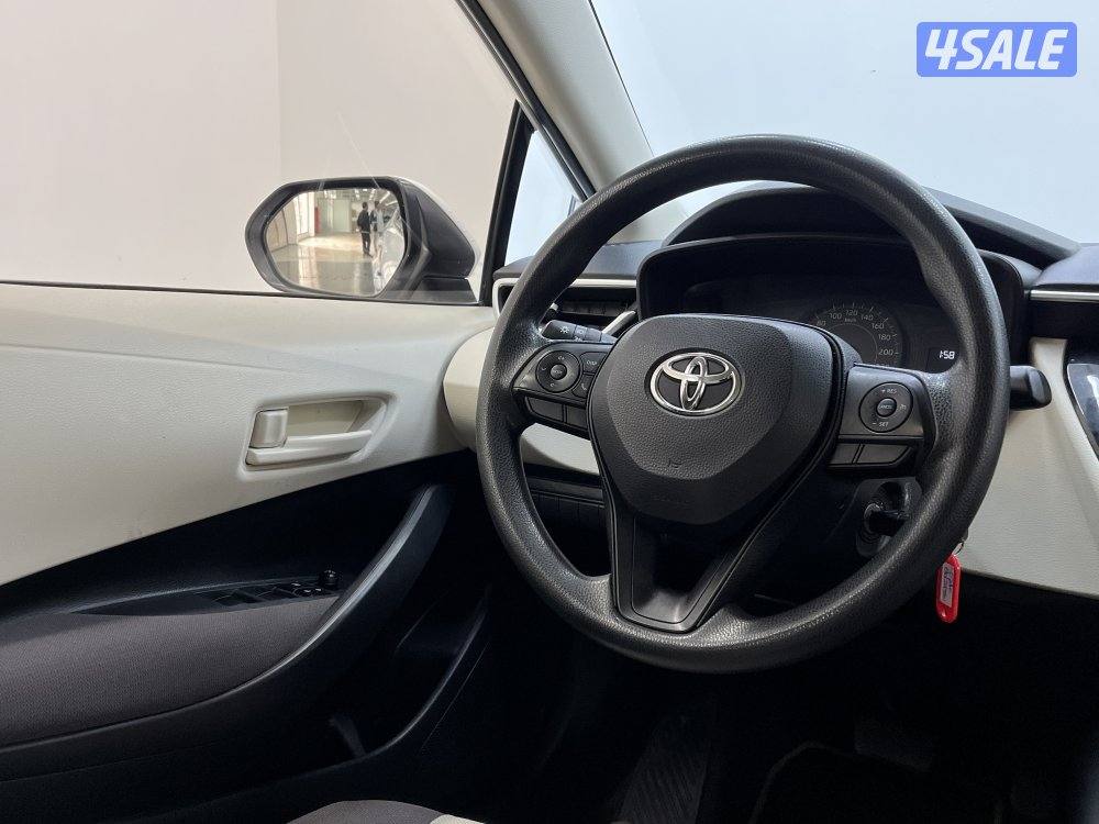 TOYOTA COROLLA 1.6L XLI STD OPTION12