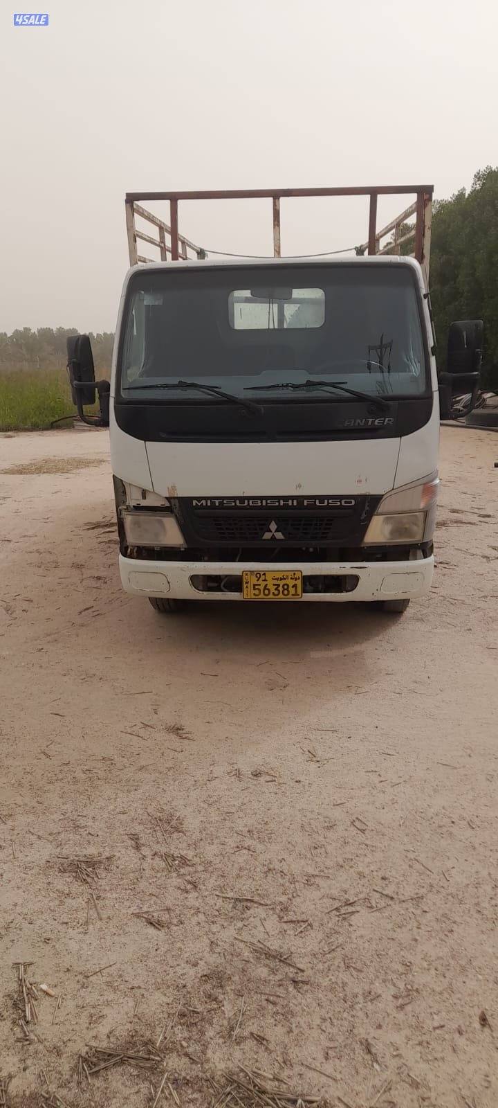 هاف لوري ميتسوبيشي4