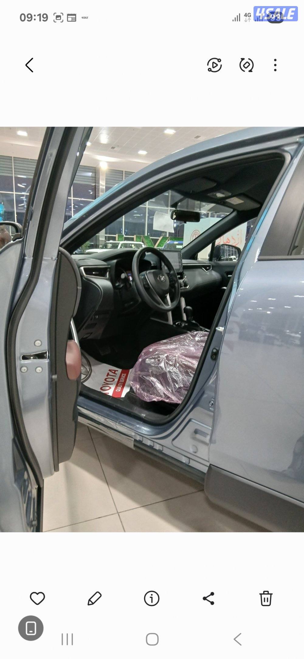 للبيع تويوتا كورولا غروس موديل 2025 ماشى 100 كيلومتر  رصاصى تامين شامل2