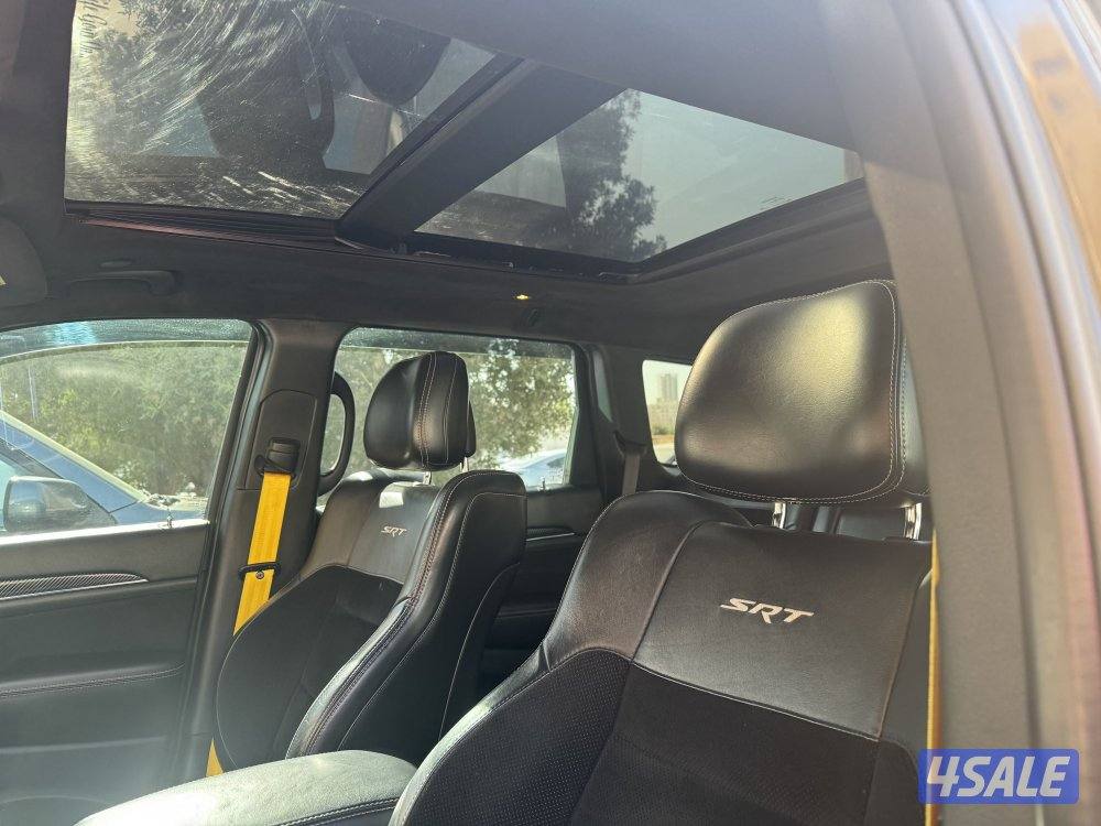 جراند شيروكي SRT8 2016-بحالة الوكالة (ستوك)وشرط الفحص بالكامل1