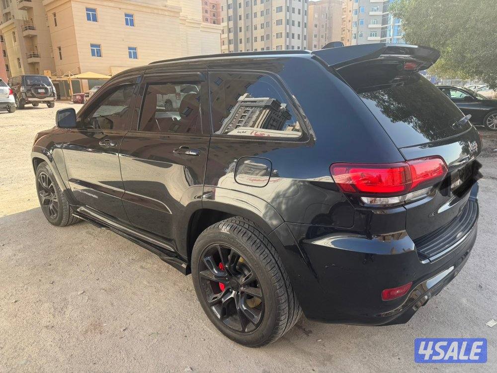 جراند شيروكي SRT8 2016-بحالة الوكالة (ستوك)وشرط الفحص بالكامل4
