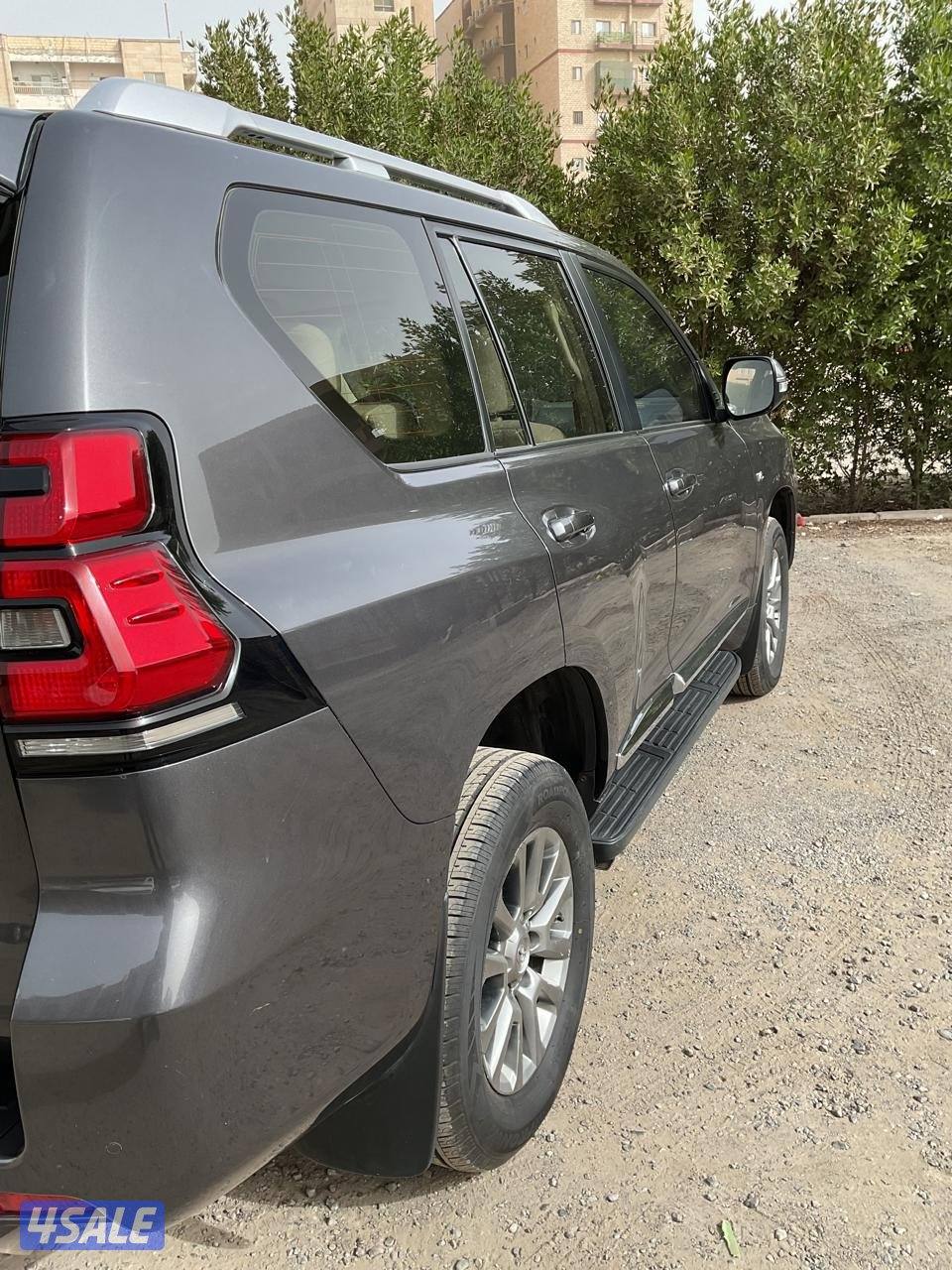 Prado 2019 full original paint sun roof 204000 KM just new4