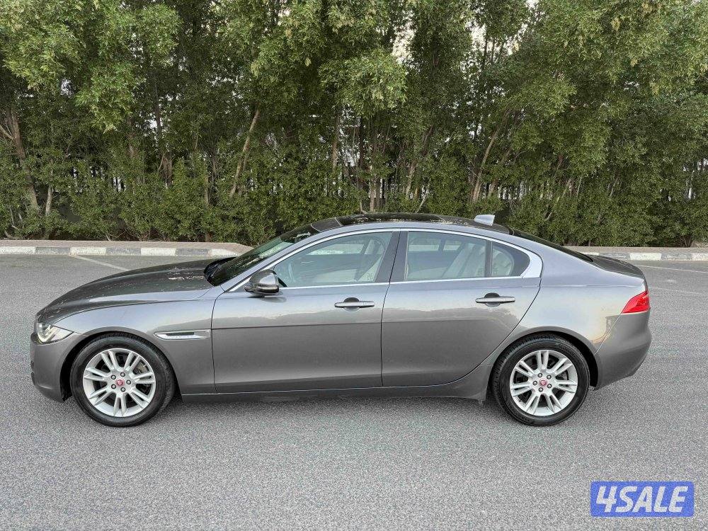 جاكور XE 2018 بحاله نظيفه جدا5