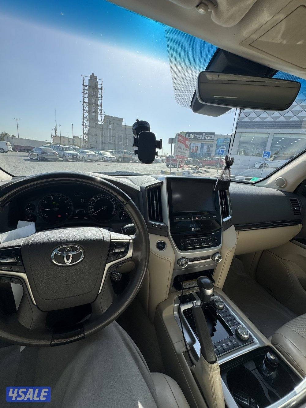 لاندكروزر VXR0