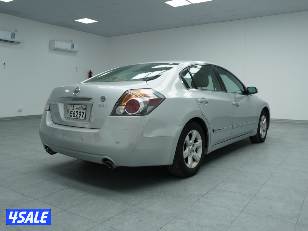 Nissan Altima1