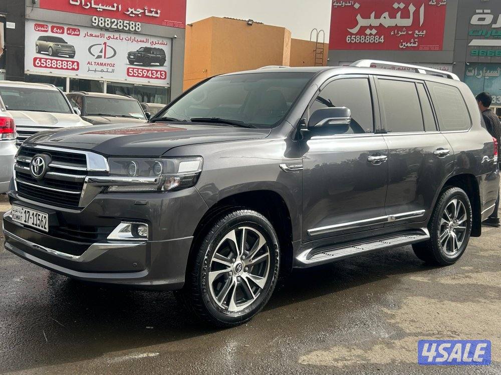 لاند كروزر GX.R-قراند تورينق .V8
موديل 2020
ماشى 171.000 k.m8