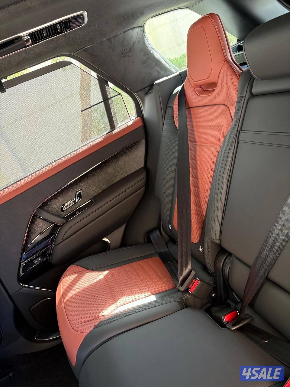 رنج روفر ٢٠٢٥ SV6