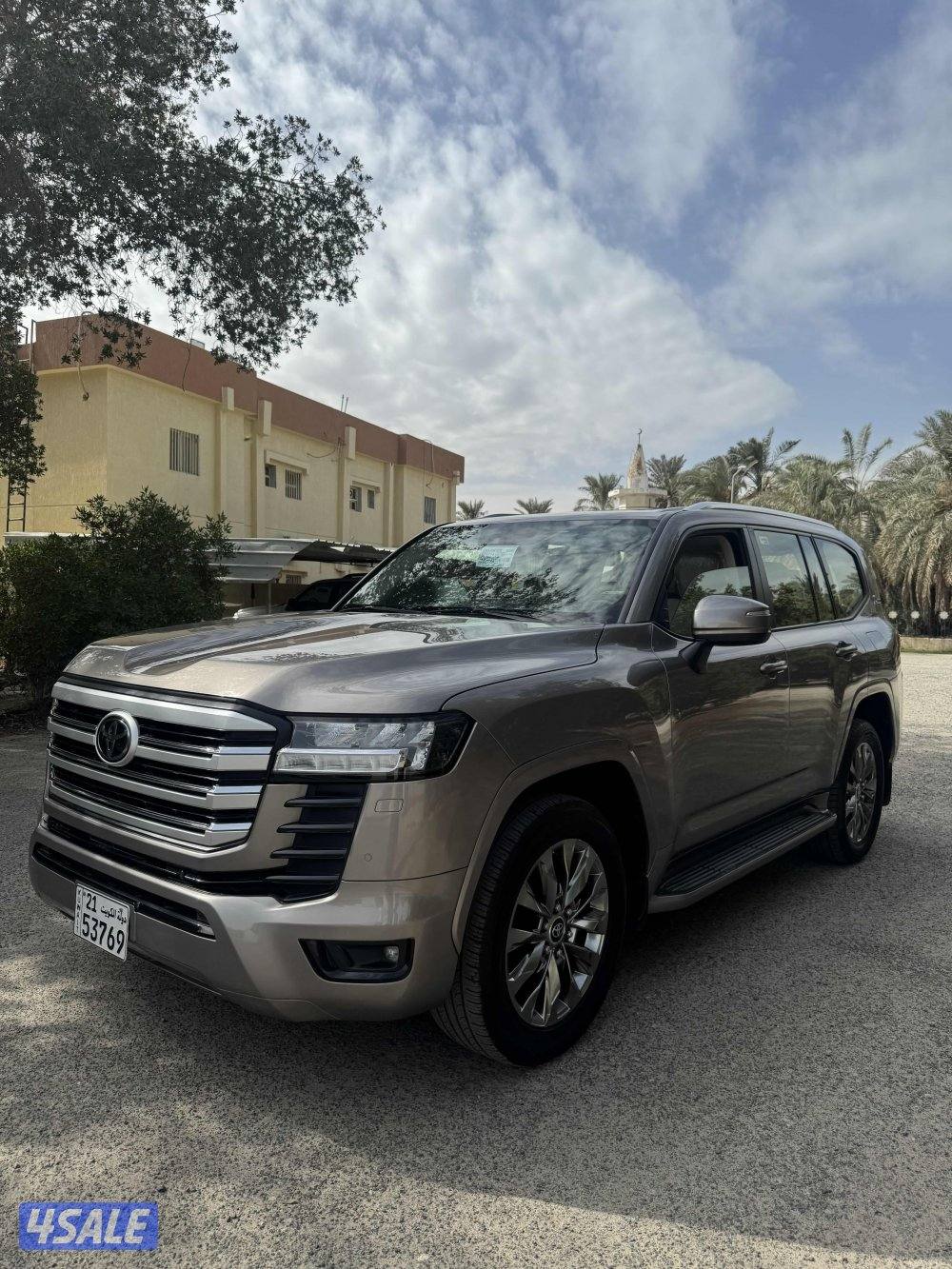 لاند كروزر (GXR (AERO عداد 78 الف وارد الساير0