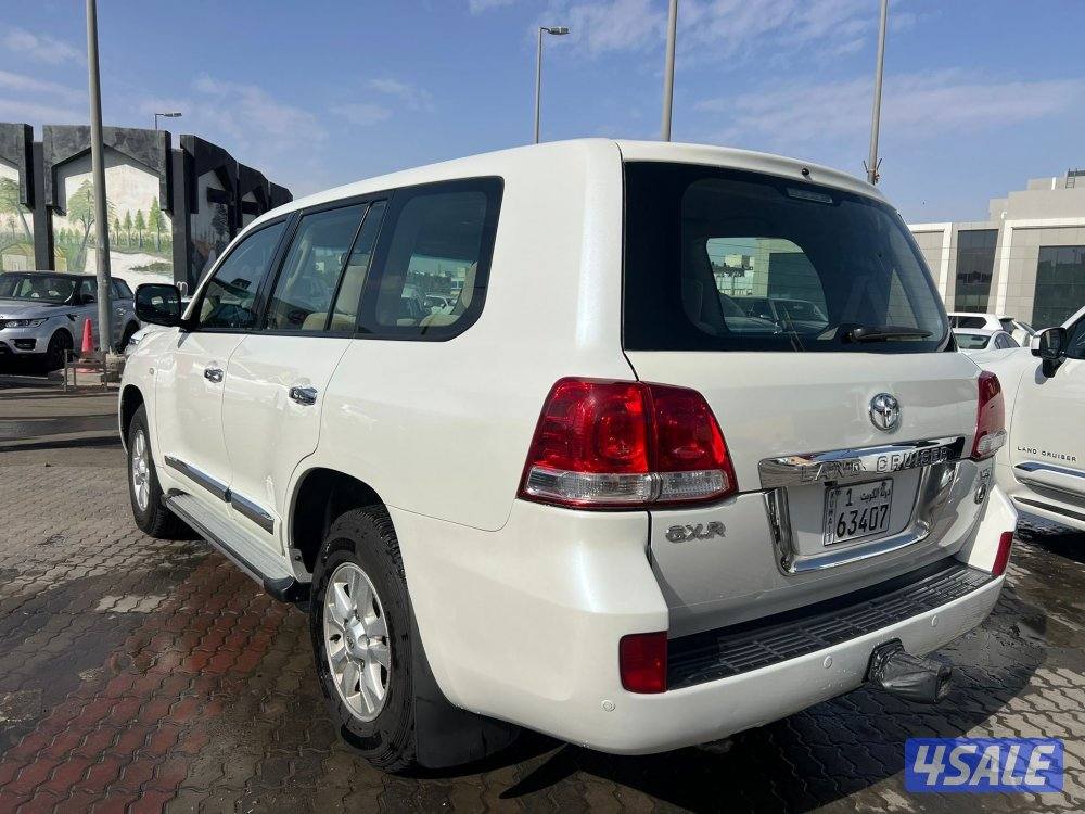 لاند كروزر GXR V63