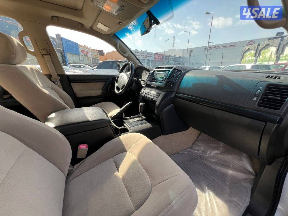 لاند كروزر GXR V65