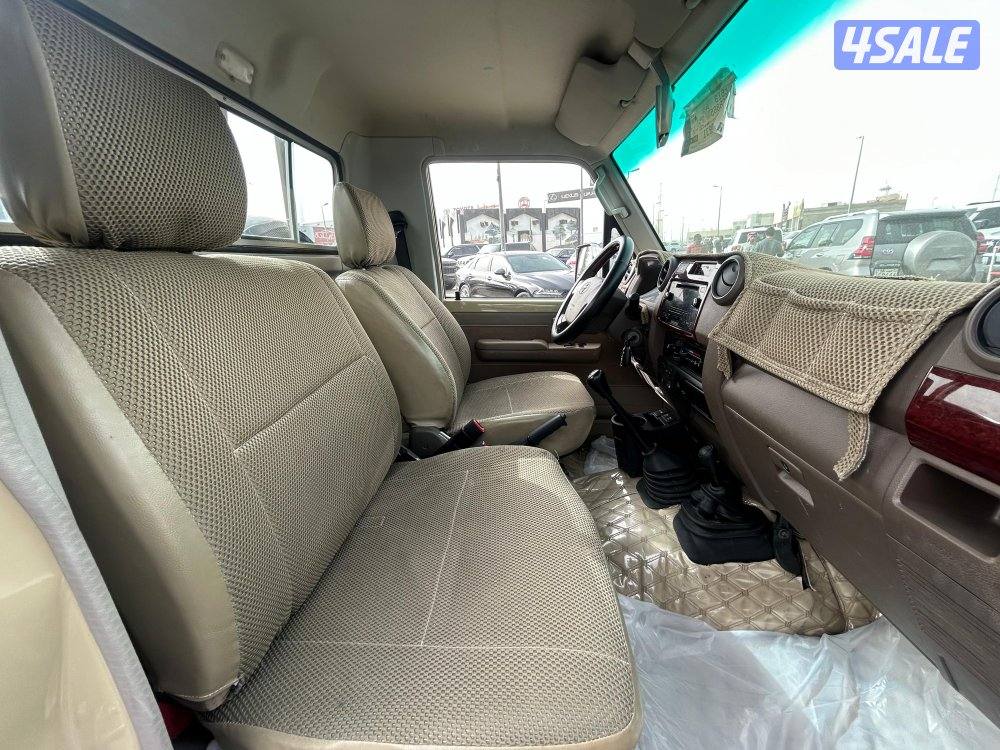 تويوتا لاند كروزر شاص LX .V6
موديل 2021
ماشى 91.000 k.m4