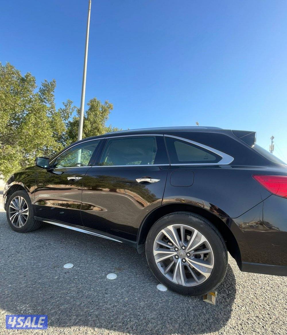 2018 Acura MDX 3.5L V6 engine with AWD, with Technology package2