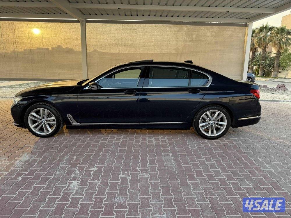 للبيع بي ام 730LIشرط الفحص باالكامل 20192