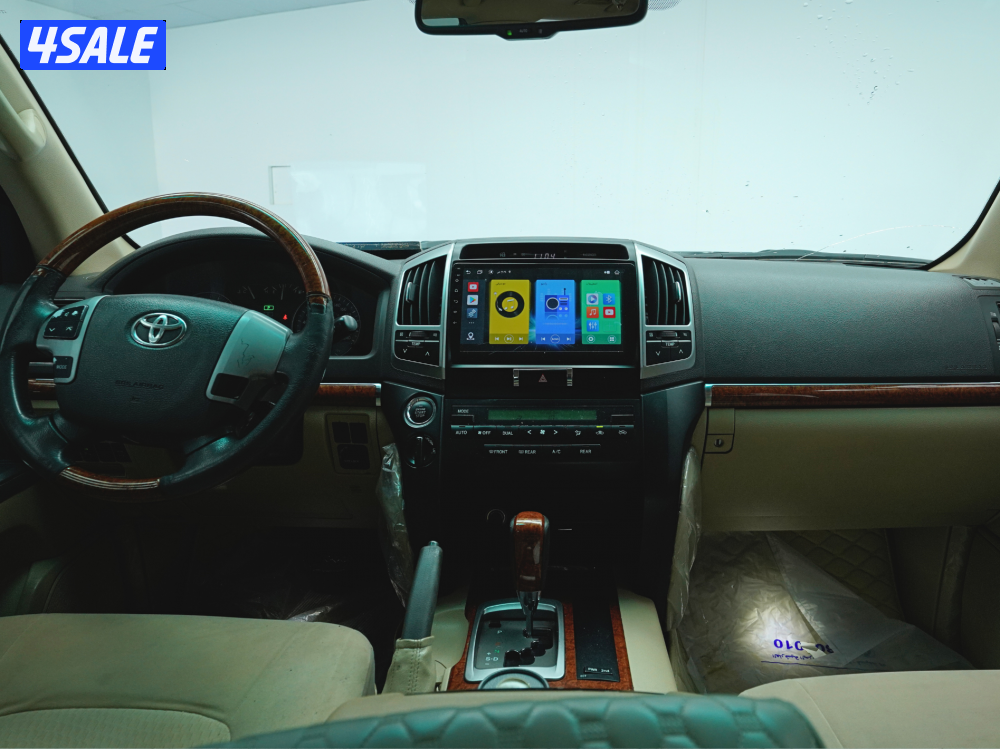 Toyota Land Cruiser2