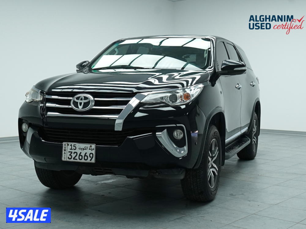 Toyota Fortuner0