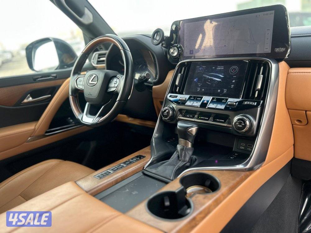 لكزس LX600 درجة اولى 
twinturbo .V6
موديل 20247