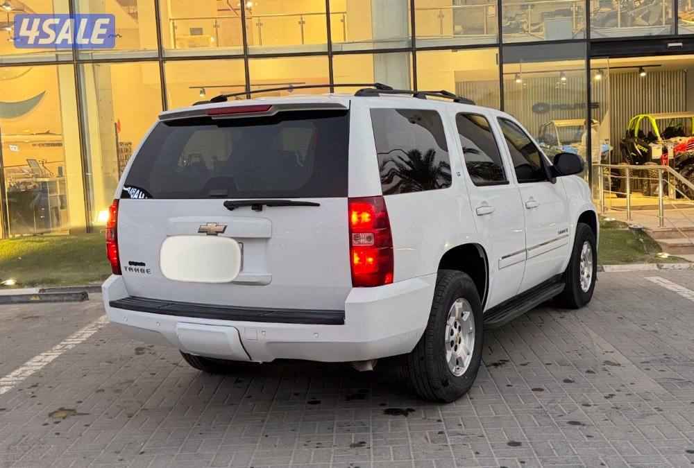 شيفروليه تاهو LT موديل 2009 بحاله ممتازه شرط الفحص9