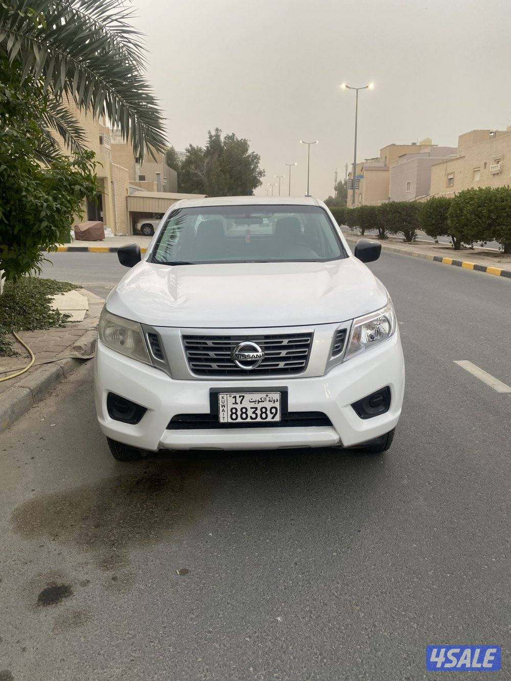 البيع وانيت نافارا0