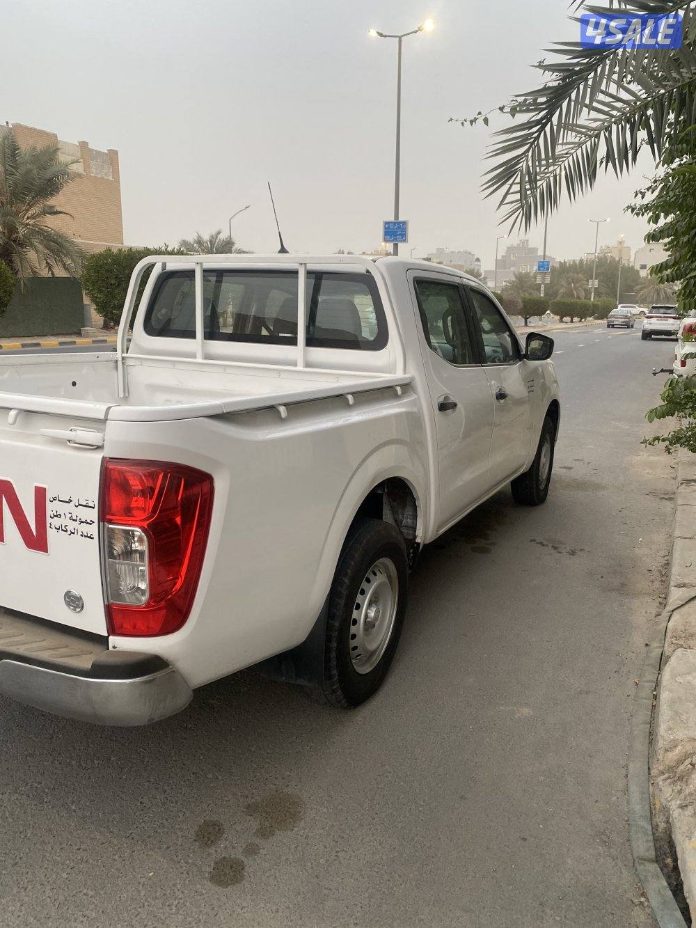 البيع وانيت نافارا4