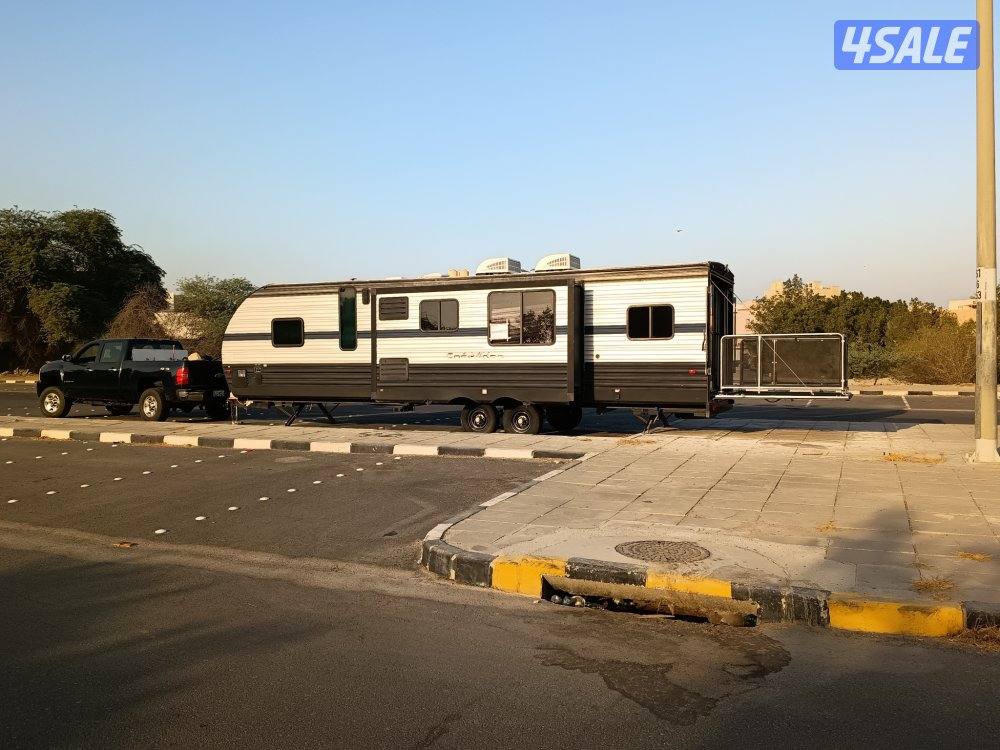 كرفان امريكي من النوادر فور سترفر 36 بلكونه13