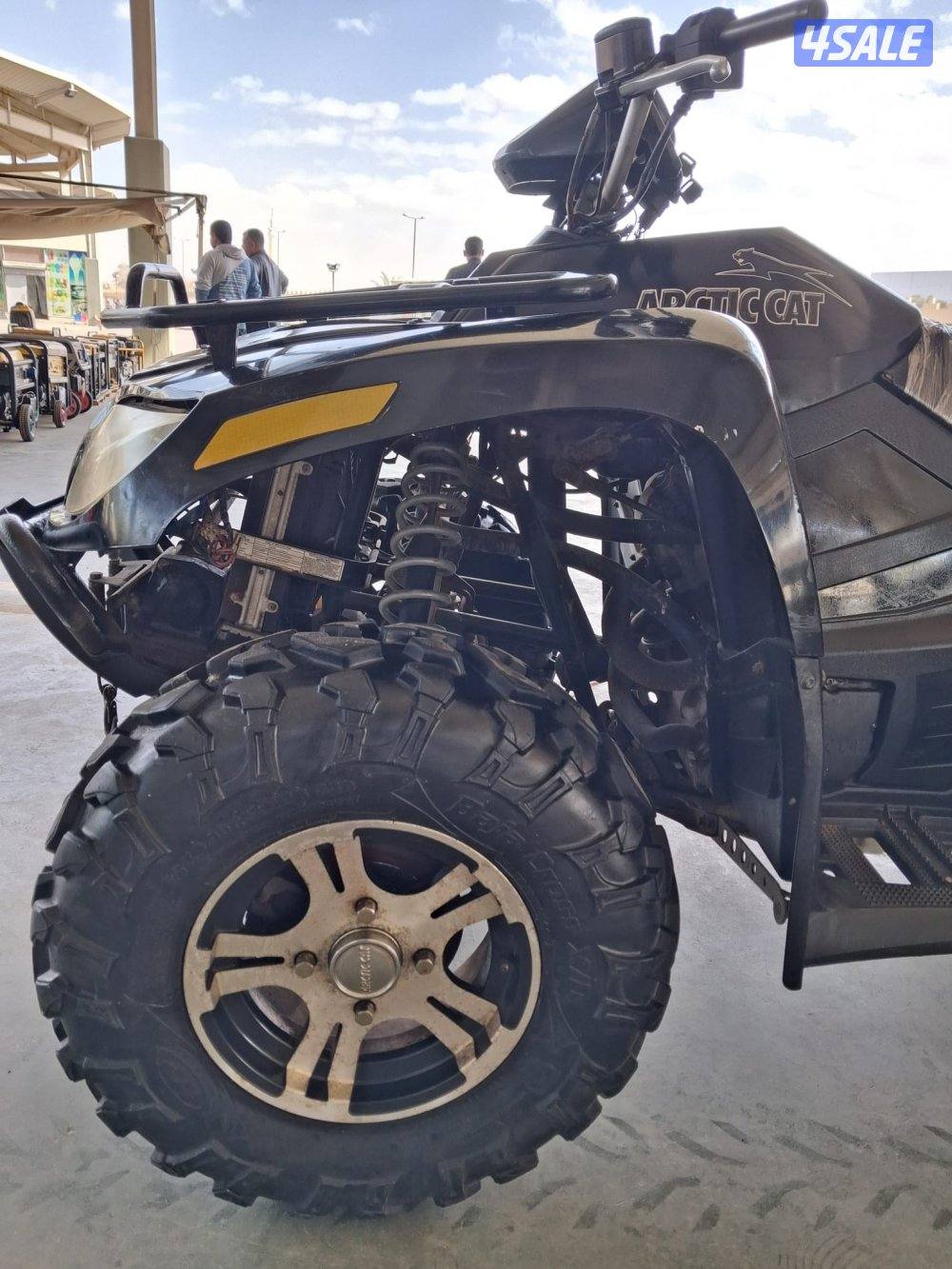 قروزلي أمريكي دفع رباعى ار تى كات 550 سيسي0