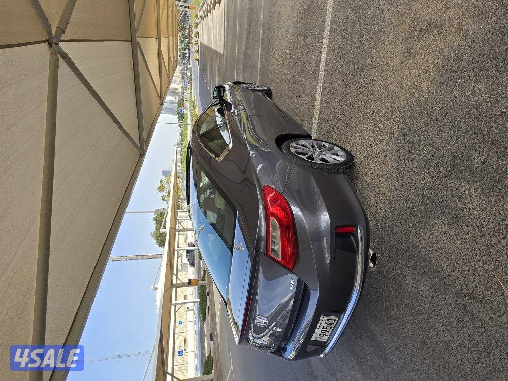 للبيع هوندا أكورد باب واحد موديل 2014 كامل مواصفات 6 سلندر شرط فحص4