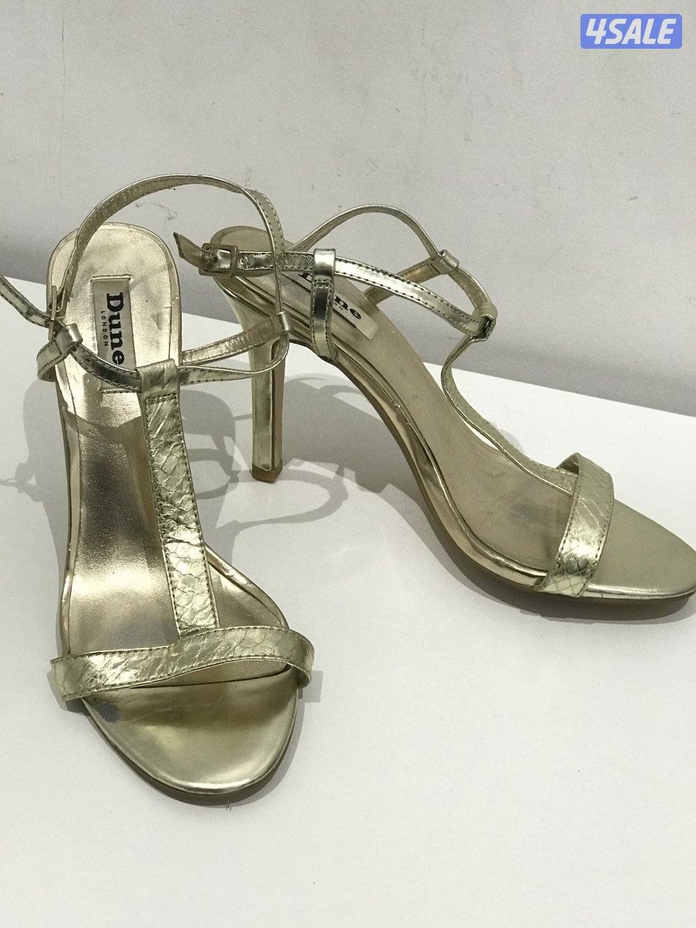 أحذية وكعوب ب الوان  متنوعة استعمال خفيف جداً3