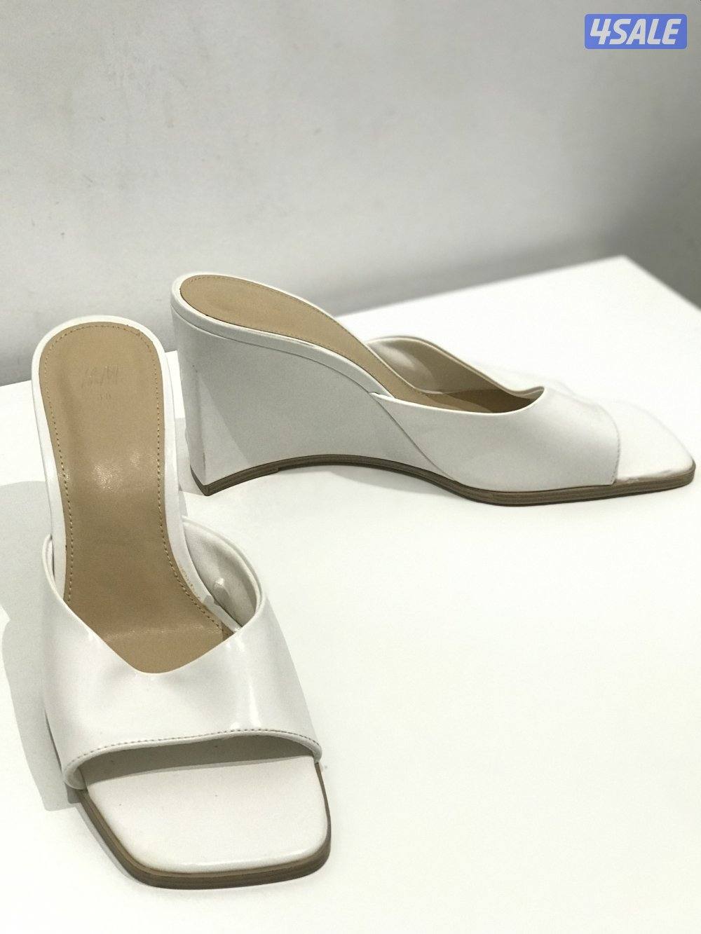 أحذية وكعوب ب الوان  متنوعة استعمال خفيف جداً14