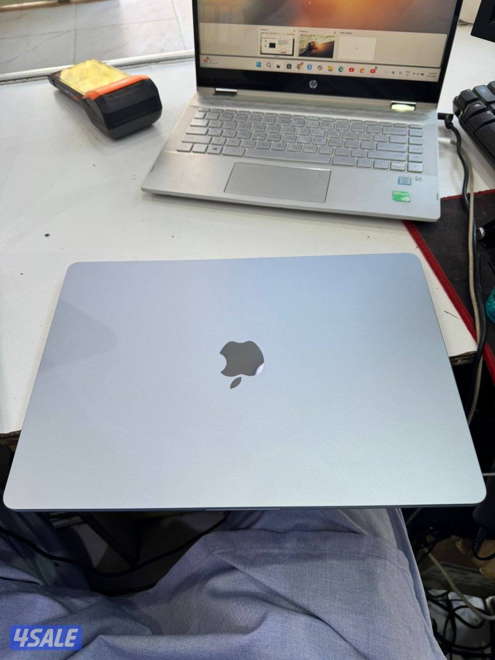 MacBook Air M4 
Ram 16GB 
Storage 512GB 
Cycle 3
Battery health 1001