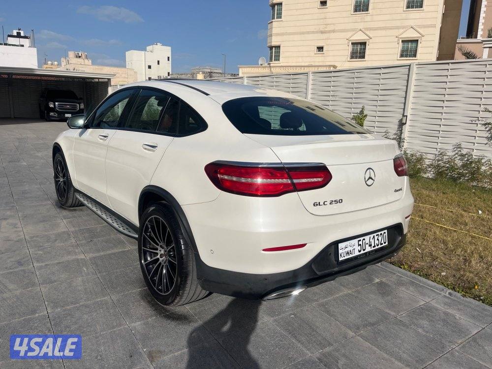 موديل 2018 GLC250عداد 76 الف2