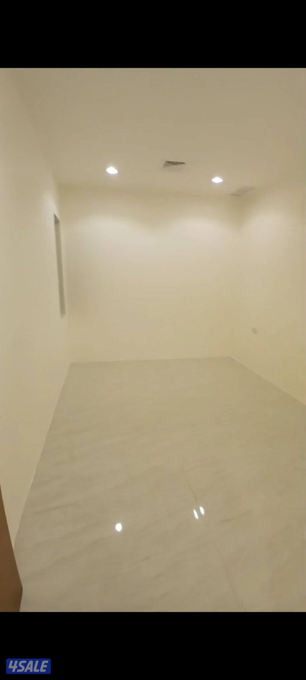 للايجار شقق جديدة بالمنقف ٤غرف غ خ3