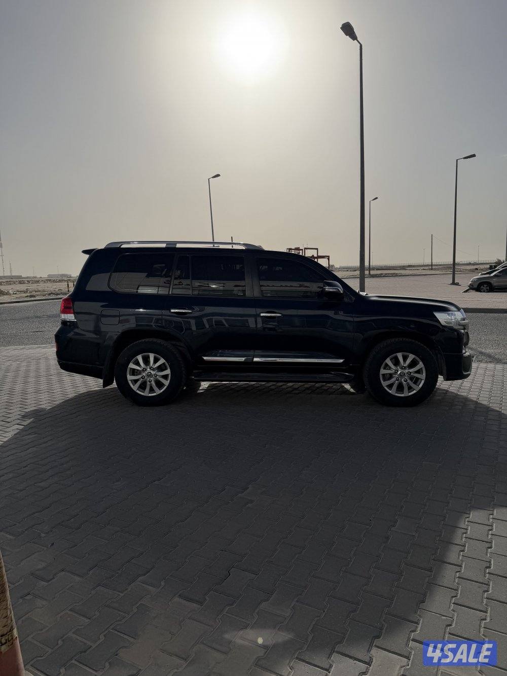 للبيع لاند ٨ سلندر gxr1