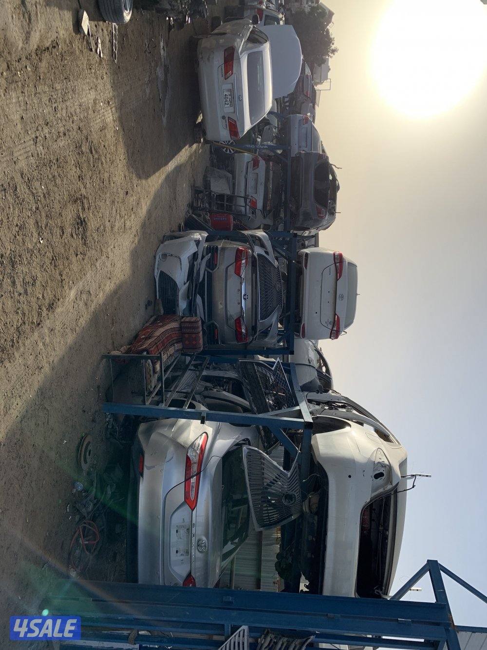 يوجد لدينا قطع غيار اليباني و جميع أنواع السيارات1