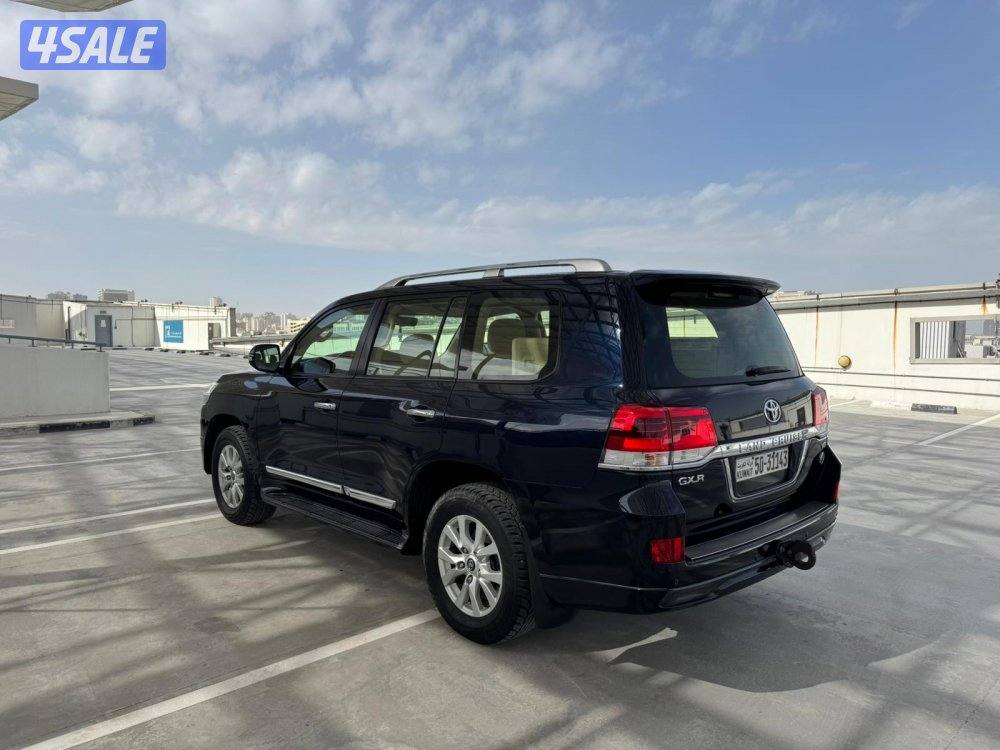 للبيع GXR موديل 2018 بحالة الوكاله 8 سلندر1