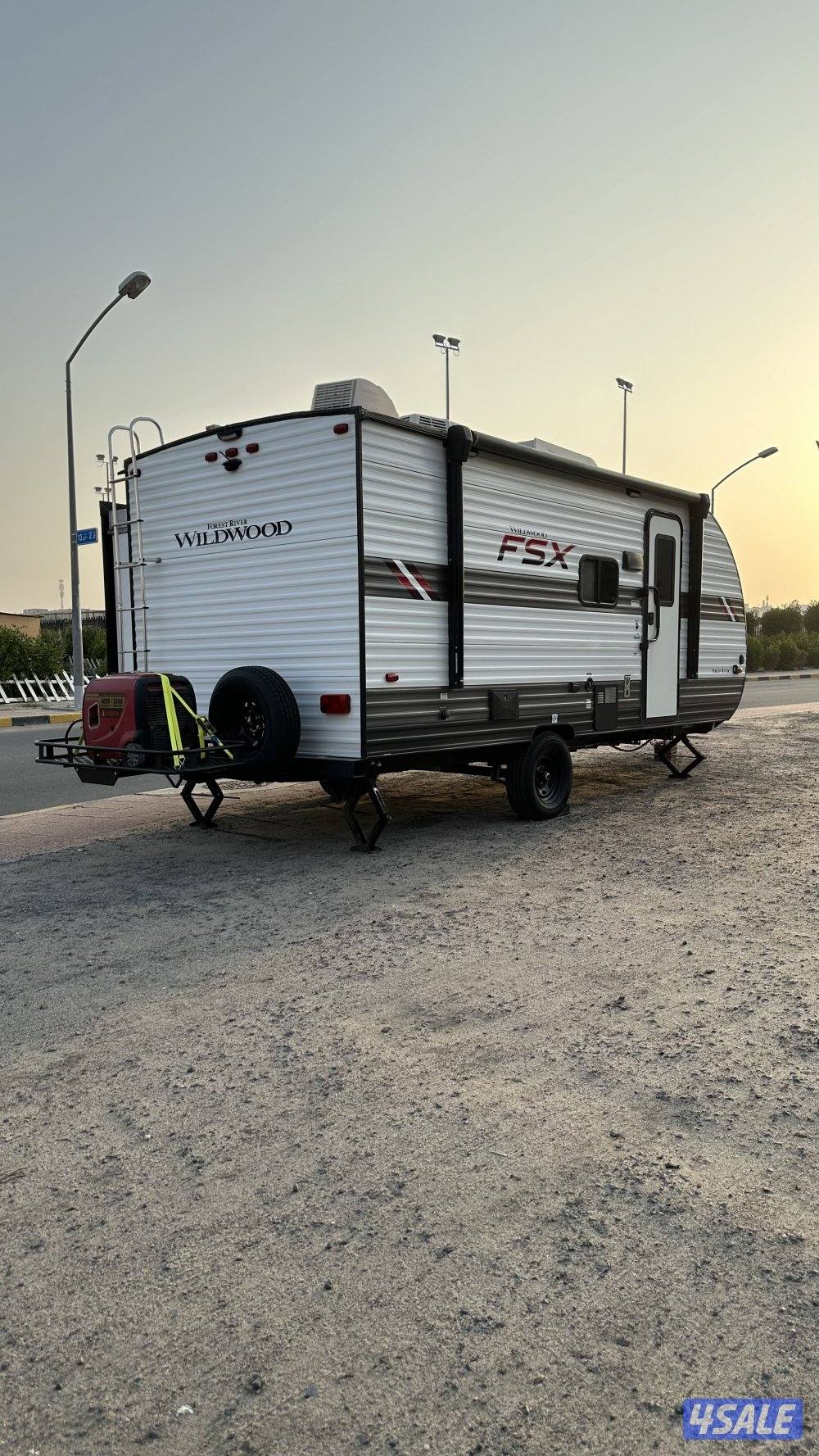 للبيع كرفان امريكي fsx3