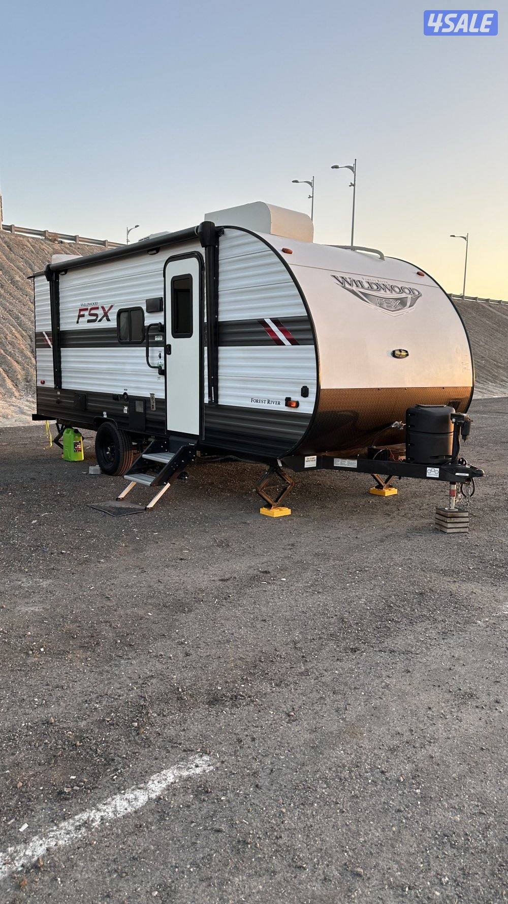 للبيع كرفان امريكي fsx6