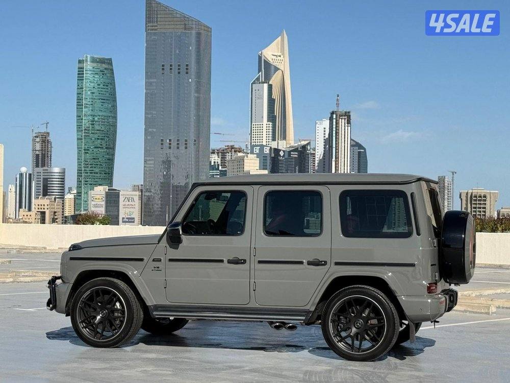 جي كلاس63AMG موديل2023 عداد40الف وارد الملا تحت الكفاله+الصيانه3