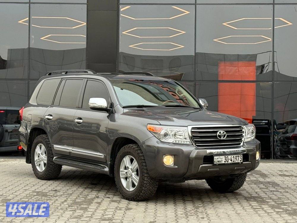 LAND CRUISER GXR V8 _20140