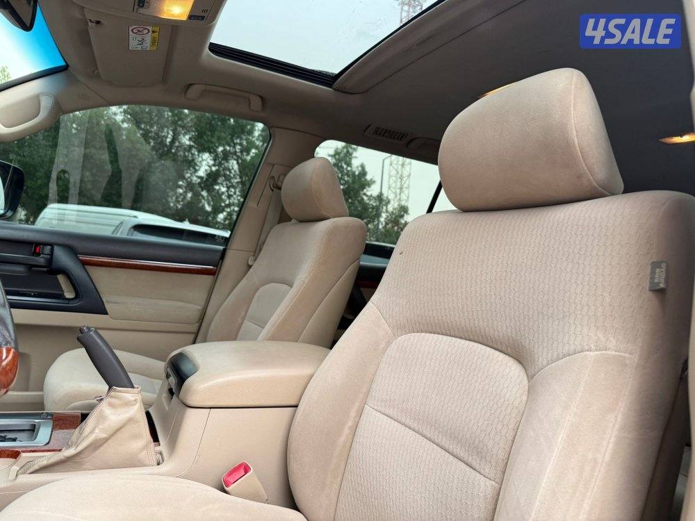 LAND CRUISER GXR V8 _20148