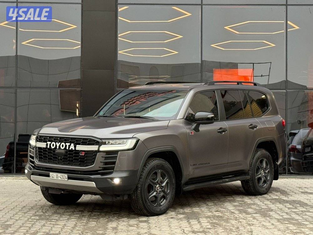 LAND CRUISER GR SPROT _2024 عداد 27 الف فقط1