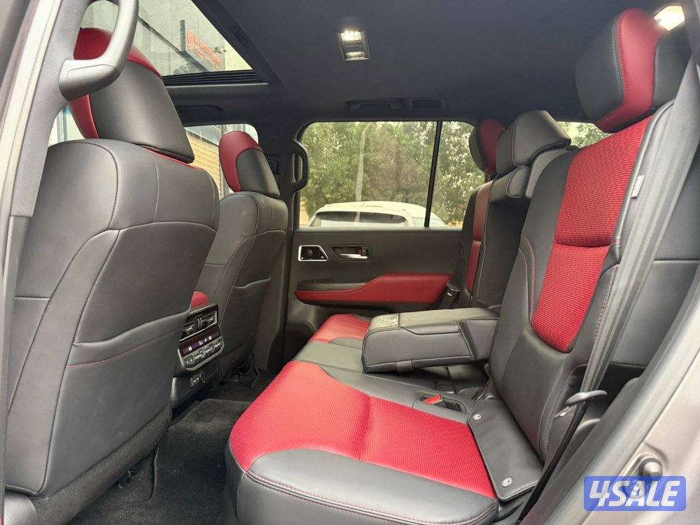LAND CRUISER GR SPROT _2024 عداد 27 الف فقط9